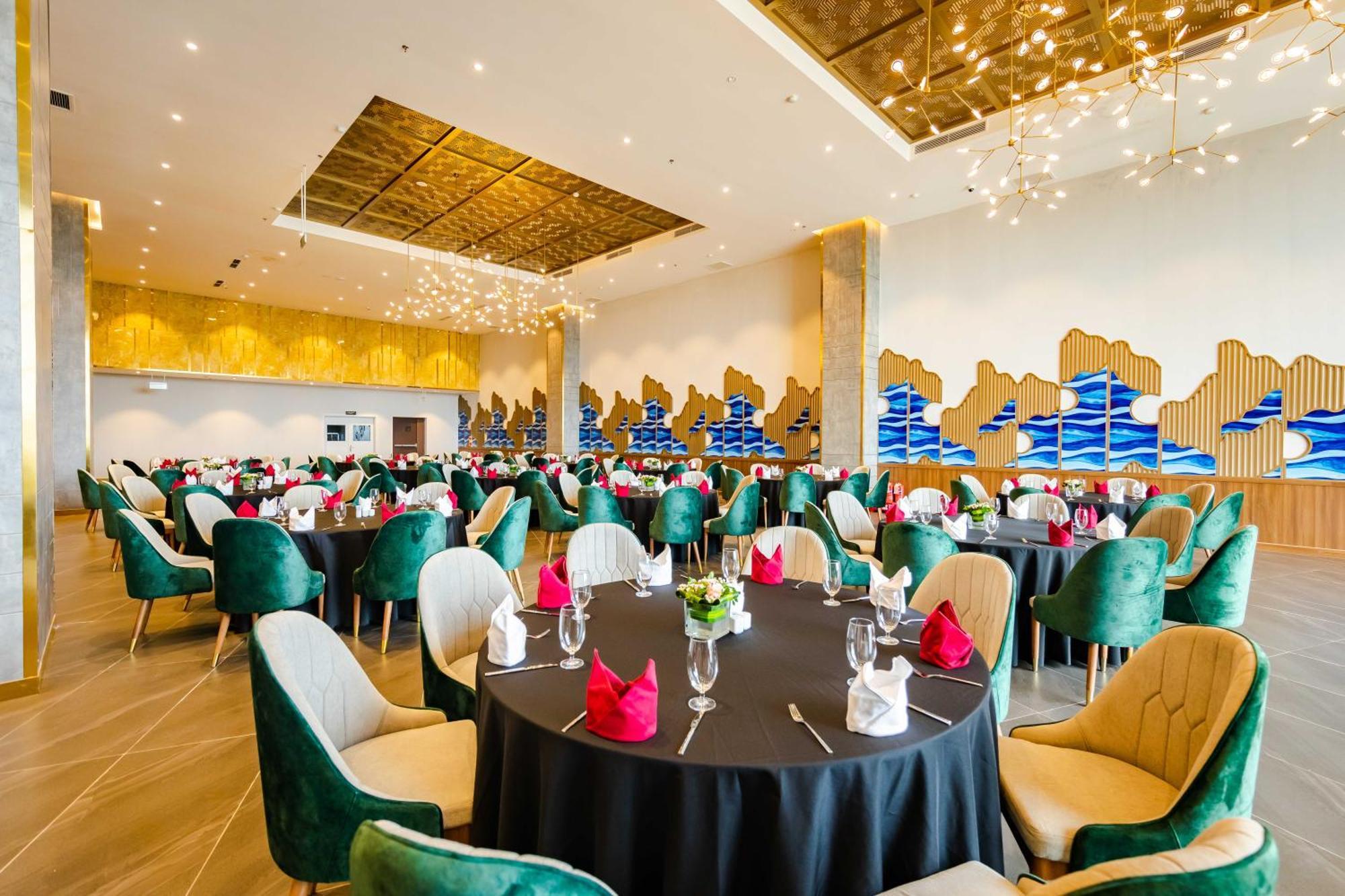 Muong Thanh Luxury Ha Long Centre II Exterior foto
